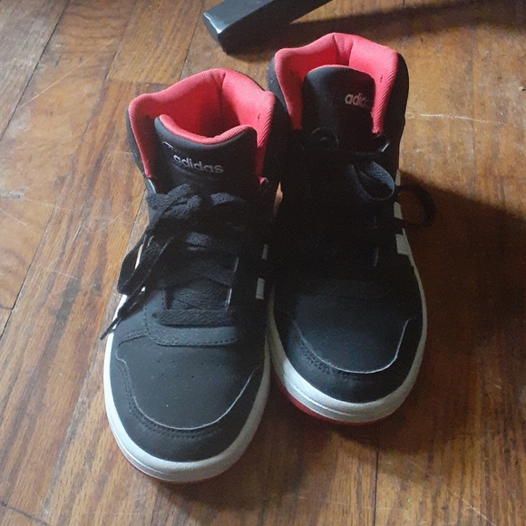 Addidas - Picture 2 of 4